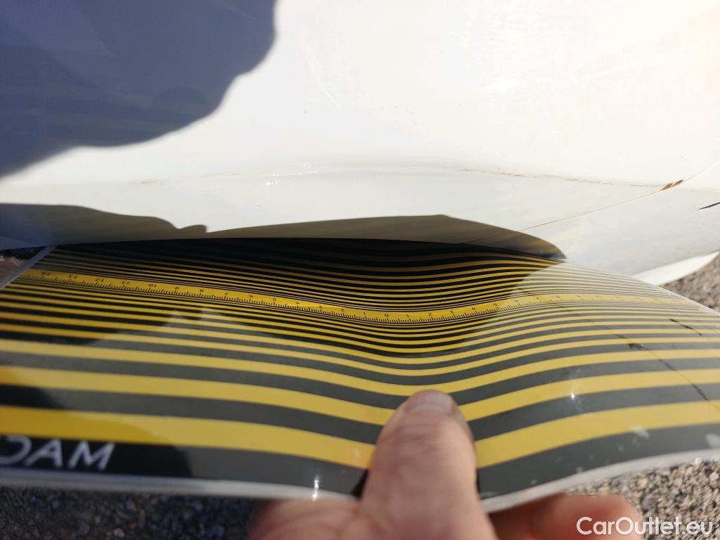  Toyota  Auris TOYOTA  5p 2G berlina con portón 1.8 140H Hybrid Feel! Edition #2