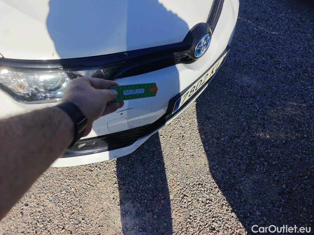  Toyota  Auris TOYOTA  5p 2G berlina con portón 1.8 140H Hybrid Feel! Edition #24