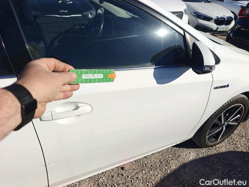  Toyota  Auris TOYOTA  5p 2G berlina con portón 1.8 140H Hybrid Feel! Edition #6