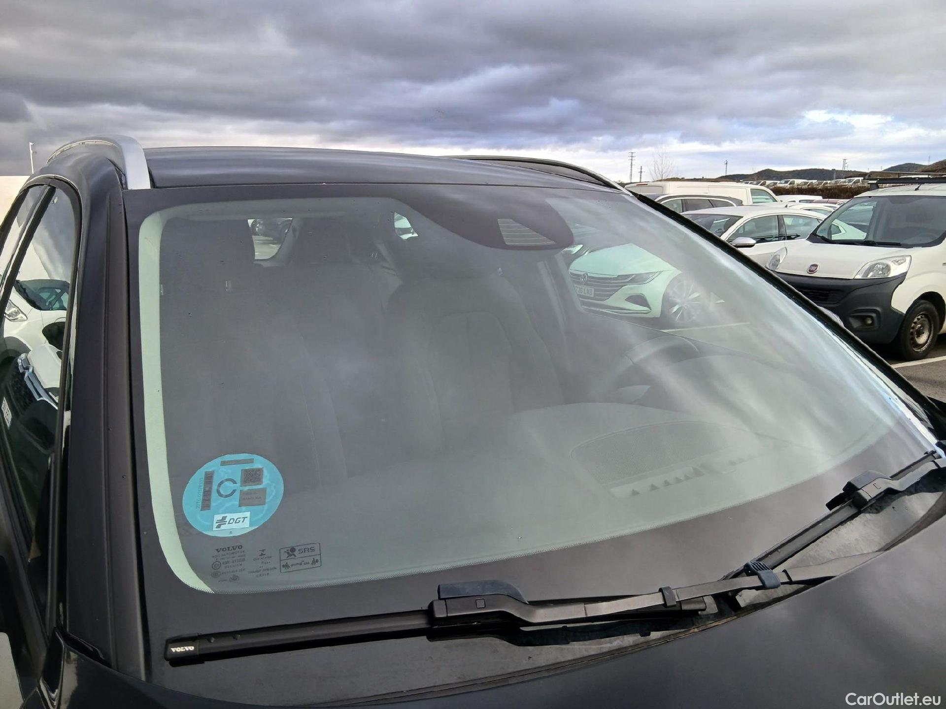  Volvo  XC 40 VOLVO XC40 / 2017 / 5P / todoterreno 1.5 T3 Momentum Pro #14