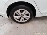  Volkswagen  Golf  VOLKSWAGEN / 2019 / 5P / BERLINA 2.0 TDI SCR 110KW LIFE DSG #19