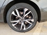  Volvo  V60 VOLVO  / 2019 / 5P / STATION WAGON B4 D AUTOM. PLUS DARK #19
