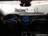  Volvo  XC60 VOLVO  / 2021 / 5P / SUV B4 D AWD AUTOMATICO ESSENTIAL #3