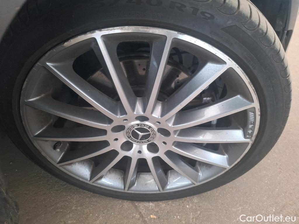  Mercedes  A-Klasse MERCEDES-BENZ Classe A Berline / 2018 / 4P / Berline A 250 e AMG Line 8G-DCT #16