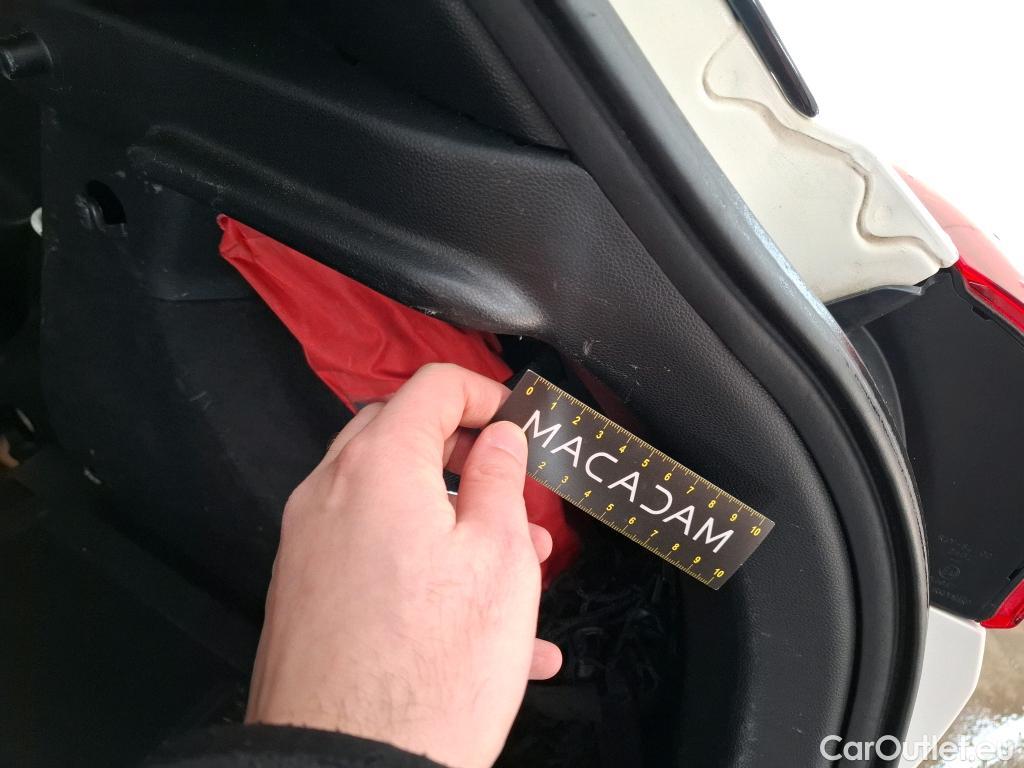  Hyundai  i20  Intuitive 1.2 85CV BVM5 E6 / TRANSFO VP VF
 #35