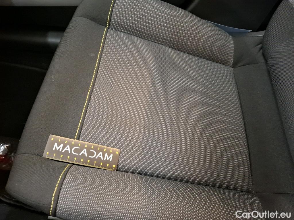  Citroen  C3  Feel Business 1.2 PureTech 80CV BVM5 E6d #12