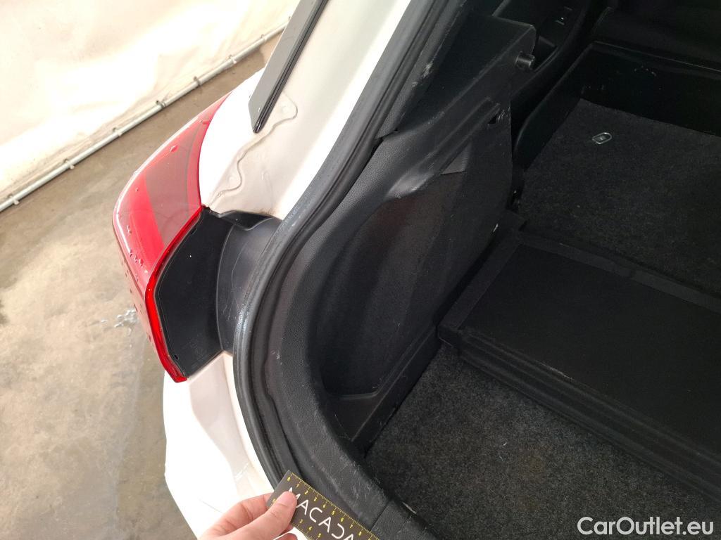  Hyundai  i20  Intuitive 1.2 85CV BVM5 E6 / TRANSFO VP VF
 #30