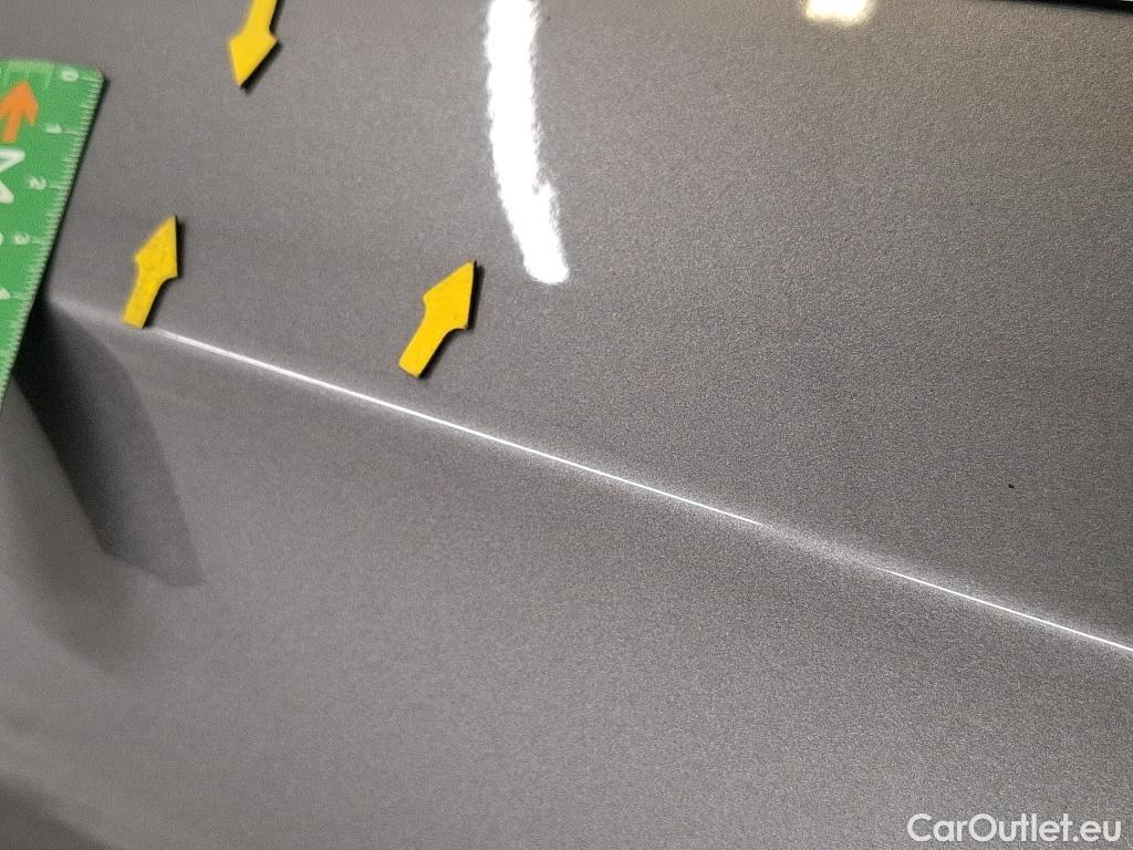  Mercedes  A-Klasse MERCEDES-BENZ Classe A Compact / 2018 / 5P / Berline A 180 AMG Line #21