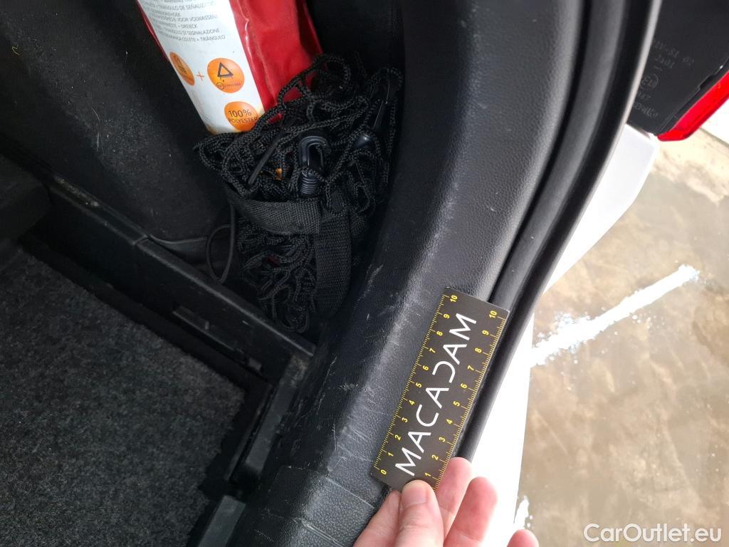  Hyundai  i20  Intuitive 1.2 85CV BVM5 E6 / TRANSFO VP VF
 #34