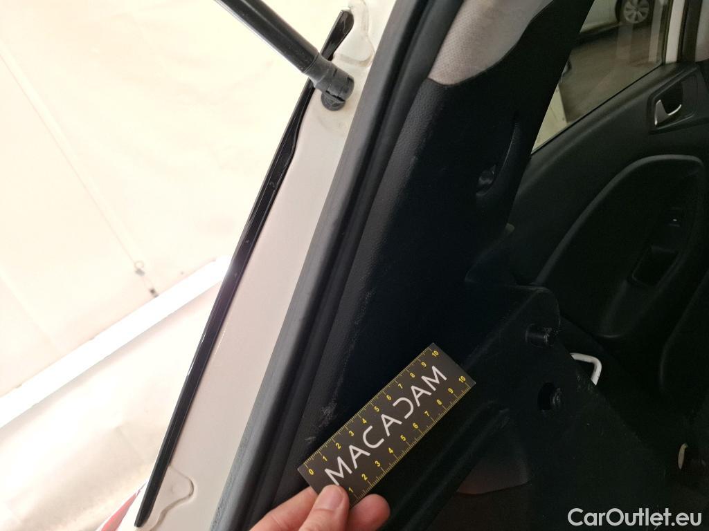  Hyundai  i20  Intuitive 1.2 85CV BVM5 E6 / TRANSFO VP VF
 #28