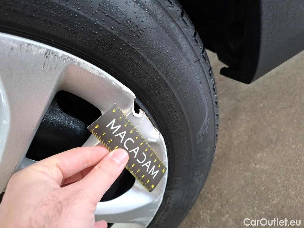  Citroen  C3  Feel Business 1.2 PureTech 80CV BVM5 E6d #16