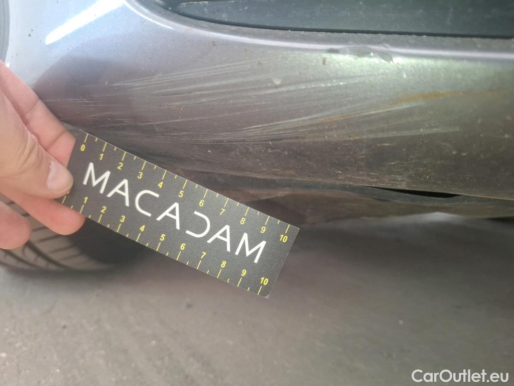  Mercedes  A-Klasse MERCEDES-BENZ Classe A Berline / 2018 / 4P / Berline A 250 e AMG Line 8G-DCT #5