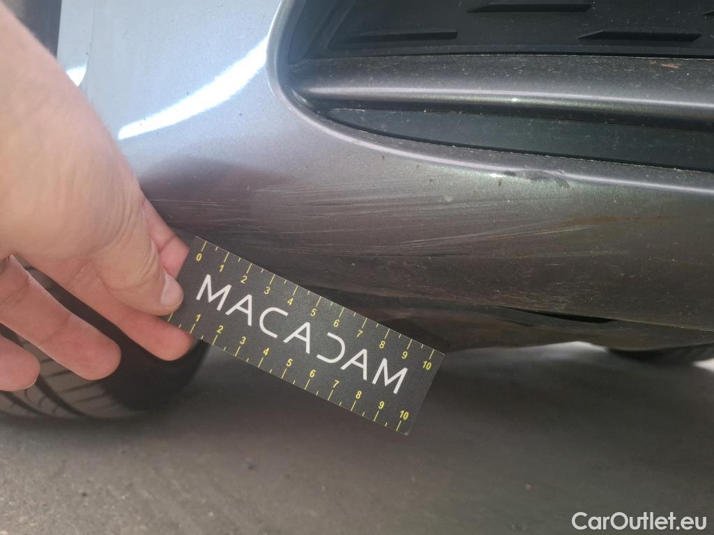  Mercedes  A-Klasse MERCEDES-BENZ Classe A Berline / 2018 / 4P / Berline A 250 e AMG Line 8G-DCT #6