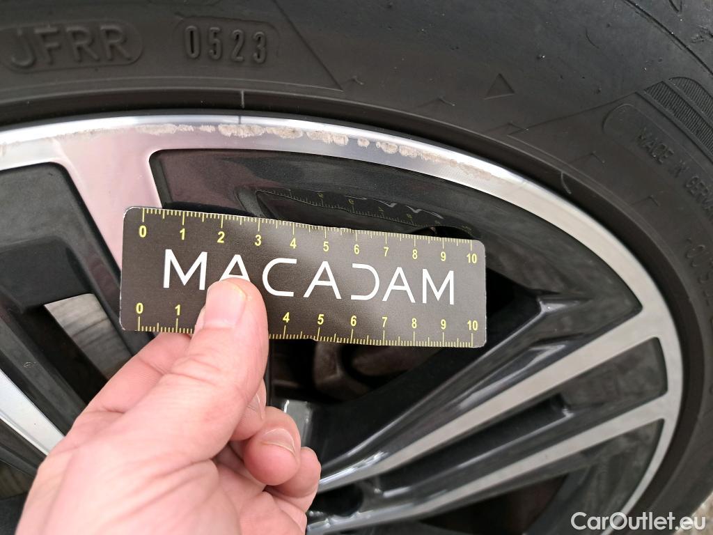  Bmw  Serie 1 BMW Série 1 2019 5P Berline 116i Business Design #12