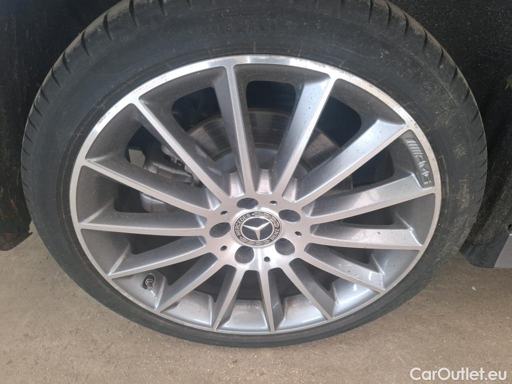  Mercedes  A-Klasse MERCEDES-BENZ Classe A Berline / 2018 / 4P / Berline A 250 e AMG Line 8G-DCT #28