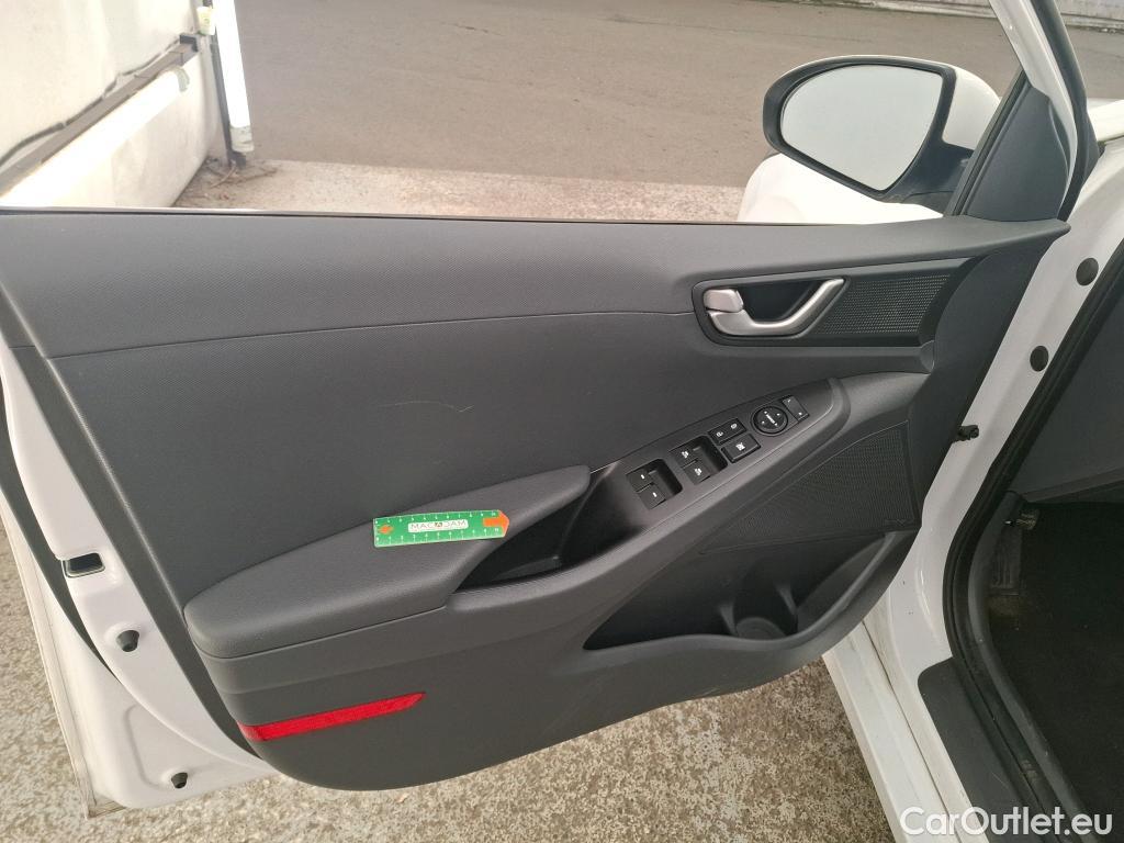  Hyundai   Ioniq Ioniq Business Hybrid 1.6 GDI 140CV BVA6 E6 #1