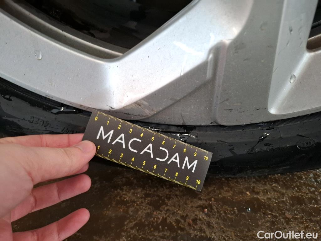  Citroen  C5 CITROEN  Aircross / 2018 / 5P / SUV Hybrid 225 ë-EAT8 Business #32