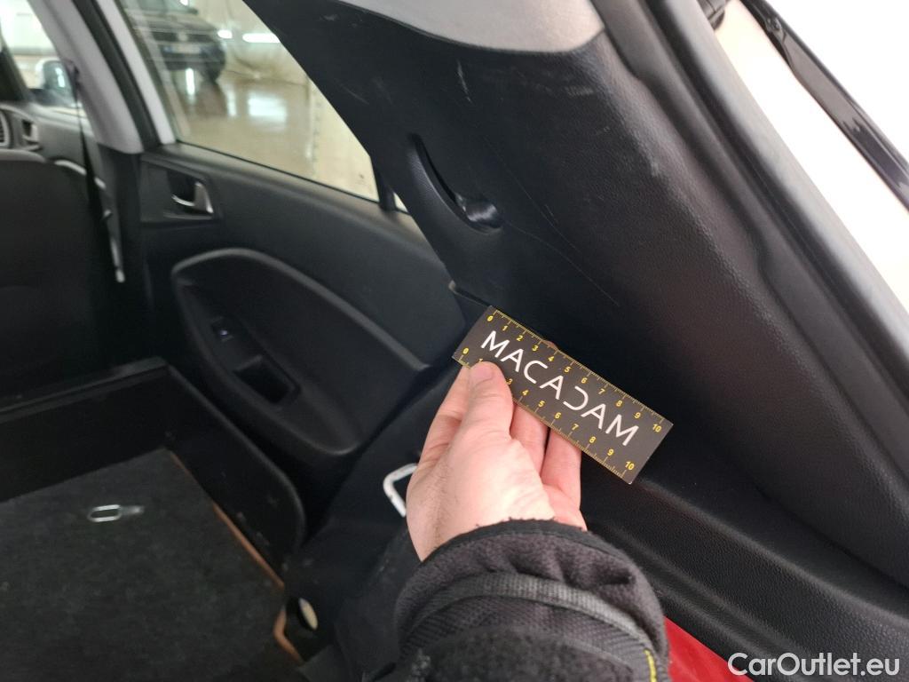  Hyundai  i20  Intuitive 1.2 85CV BVM5 E6 / TRANSFO VP VF
 #26