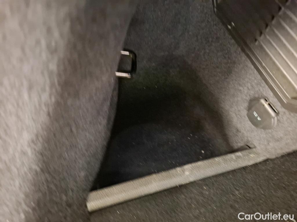  Audi  Q3 AUDI  Sportback / 2019 / 5P / SUV 45 TFSI E 245 S TRONIC S LINE #8