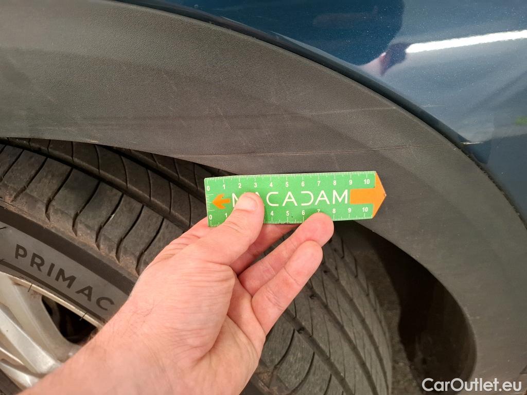  Peugeot  3008  Active Pack 1.5 HDi 130CV BVA8 E6d #16