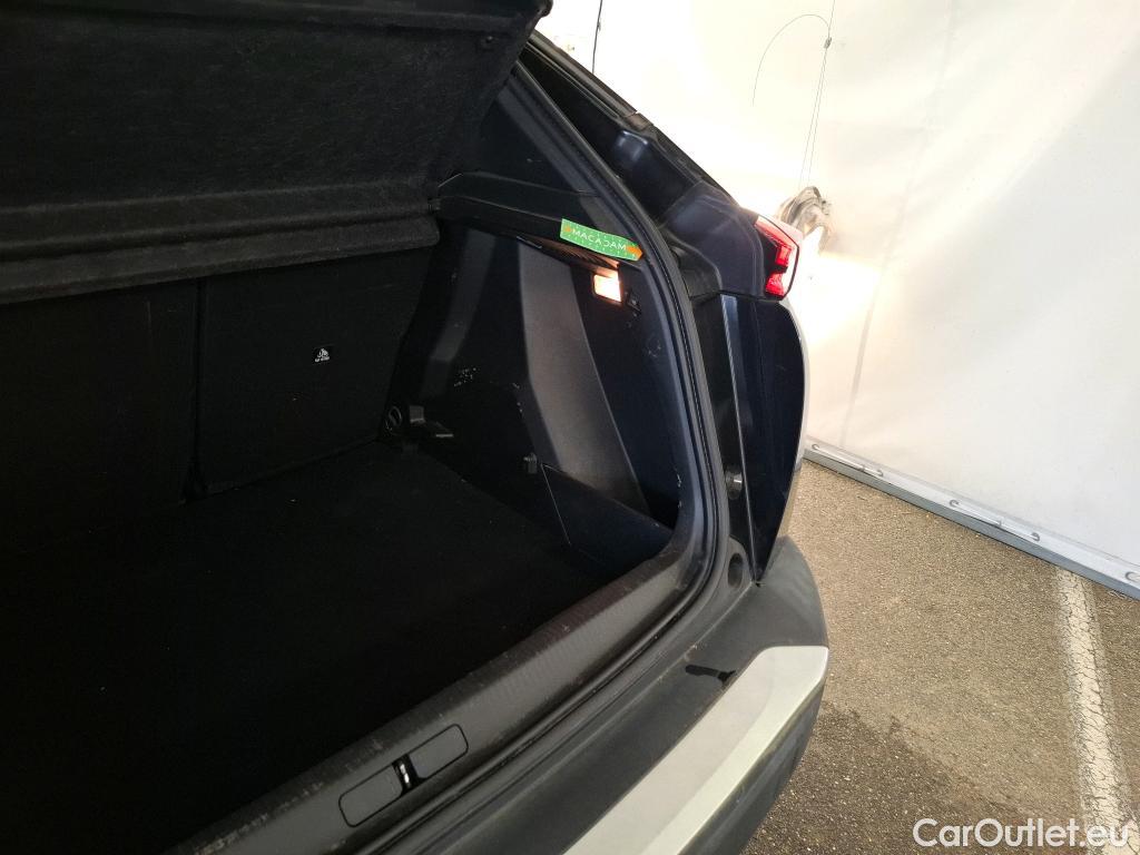  Peugeot  2008  Active Business 1.2 PureTech 100CV BVM6 E6d #94