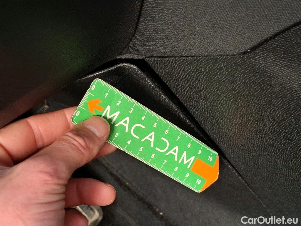  Peugeot  3008  Allure Pack 1.5 HDi 130CV BVA8 E6d #33