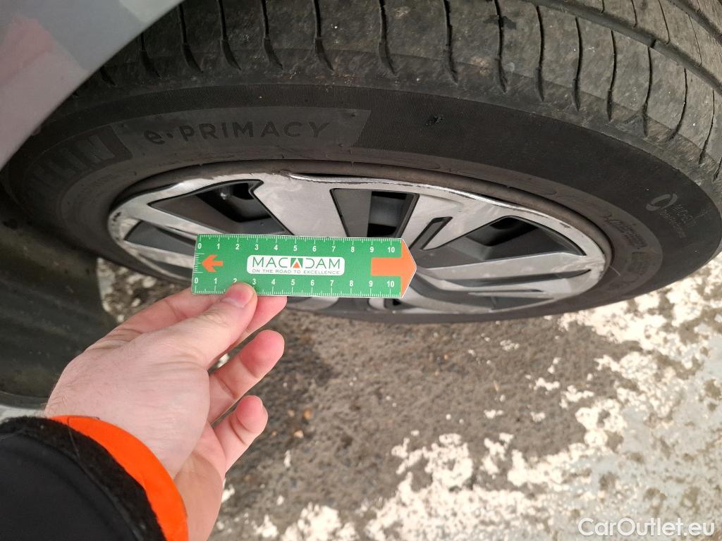  Peugeot  208  Active Pack 1.2 PureTech 100CV BVM6 E6d #15