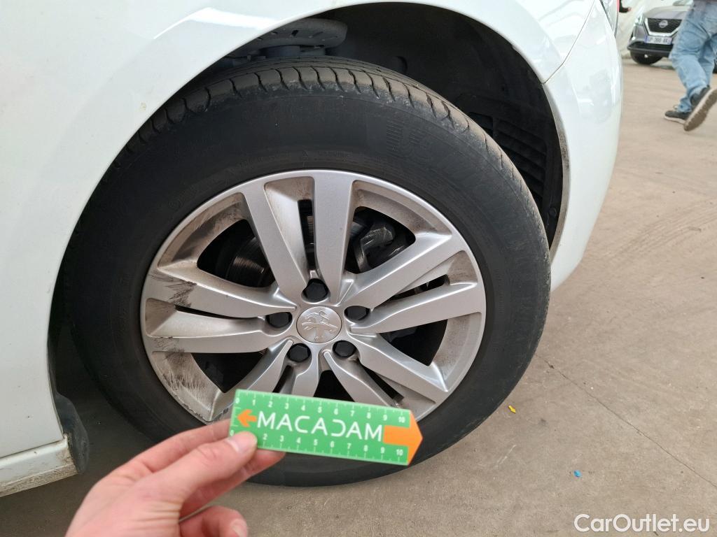  Peugeot  308 PEUGEOT  / 2017 / 5P / Berline Puretech 110 S&S Active Business #8