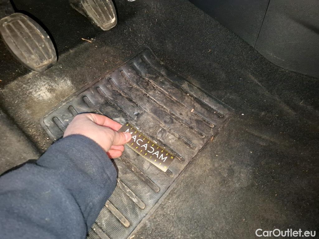  Peugeot  208  Allure Business 1.5 HDi 100CV BVM6 E6d #41