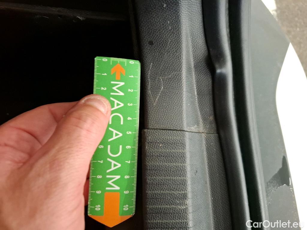  Peugeot  2008  Active Business 1.2 PureTech 100CV BVM6 E6d #100