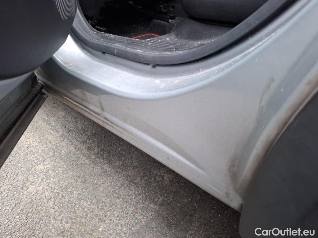  Renault  Captur  II Business 1.5 dCi 115CV BVA7 E6dT #19