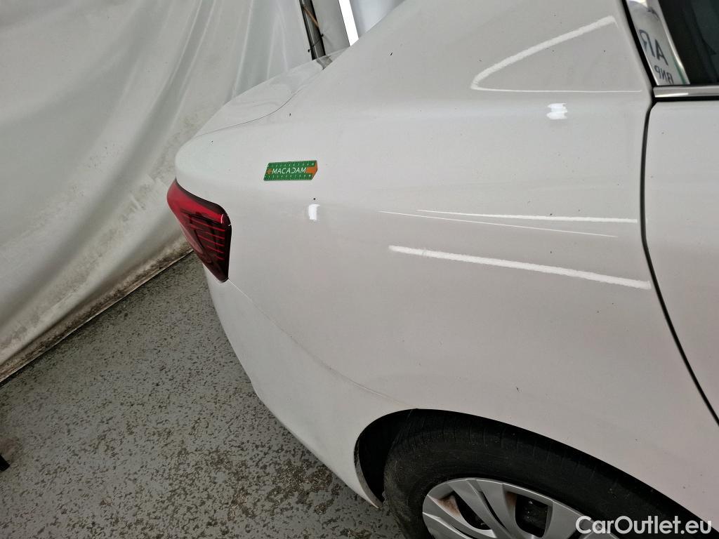  Toyota  Avensis TOYOTA  4p Berline 112 D-4D Active Pro #12