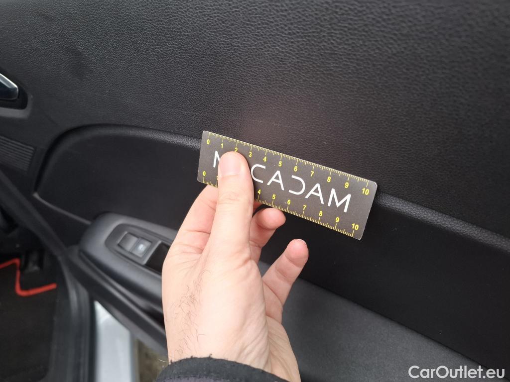  Renault  Captur  II Business 1.5 dCi 115CV BVA7 E6dT #22