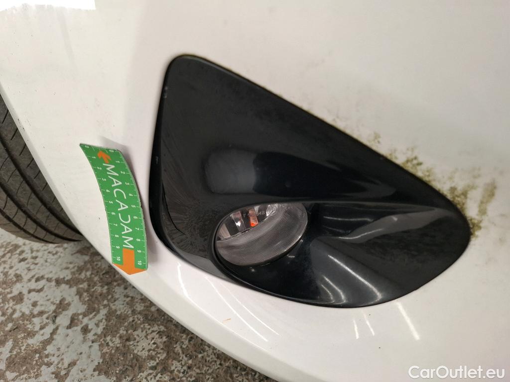  Toyota  Avensis TOYOTA  4p Berline 112 D-4D Active Pro #44