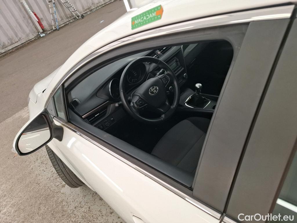  Toyota  Avensis TOYOTA  4p Berline 112 D-4D Active Pro #27