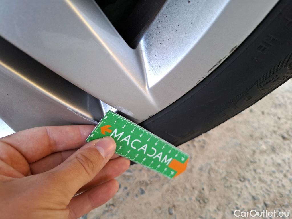  Volkswagen  Golf  VOLKSWAGEN / 2020 / 5P / Berline 2.0 TDI SCR 115 DSG7 LIFE SOCI BUSINESS #11