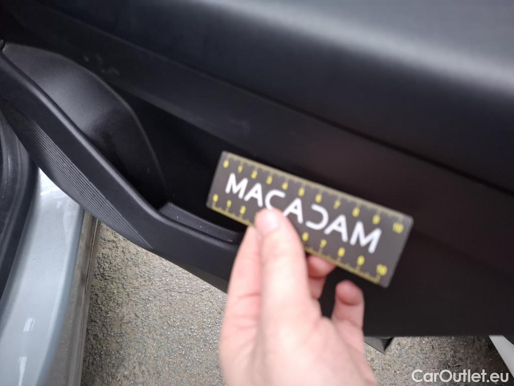  Renault  Captur  II Business 1.5 dCi 115CV BVA7 E6dT #21