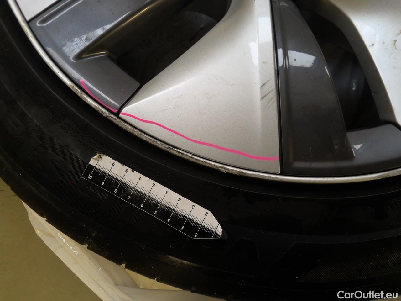  Tesla  Model Y  75kWh Long-Range AWD #3