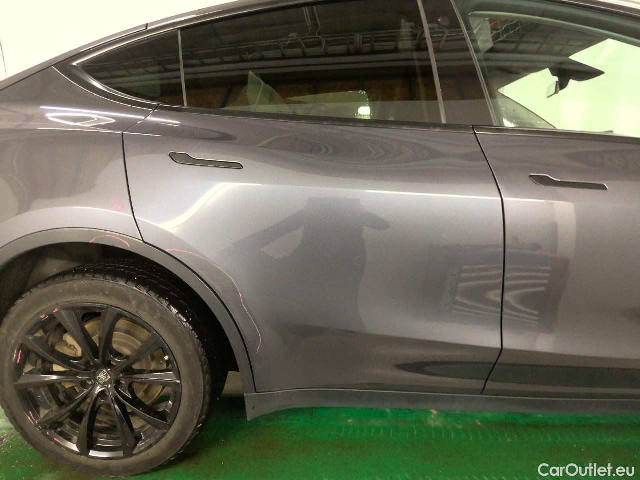  Tesla  Model Y  75kWh Long-Range AWD #12