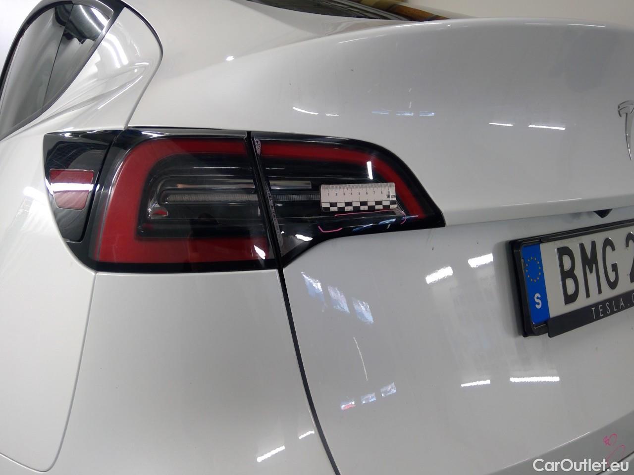  Tesla  Model Y  75kWh Long-Range AWD #13