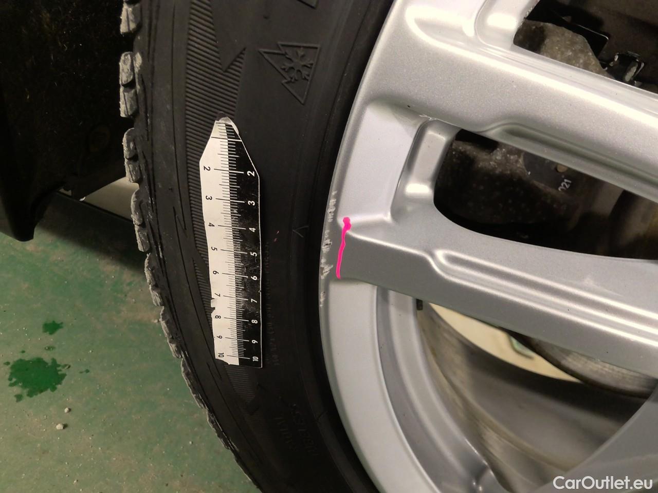  Bmw  Serie 3 320d Tour. Con.Ed. Aut #17