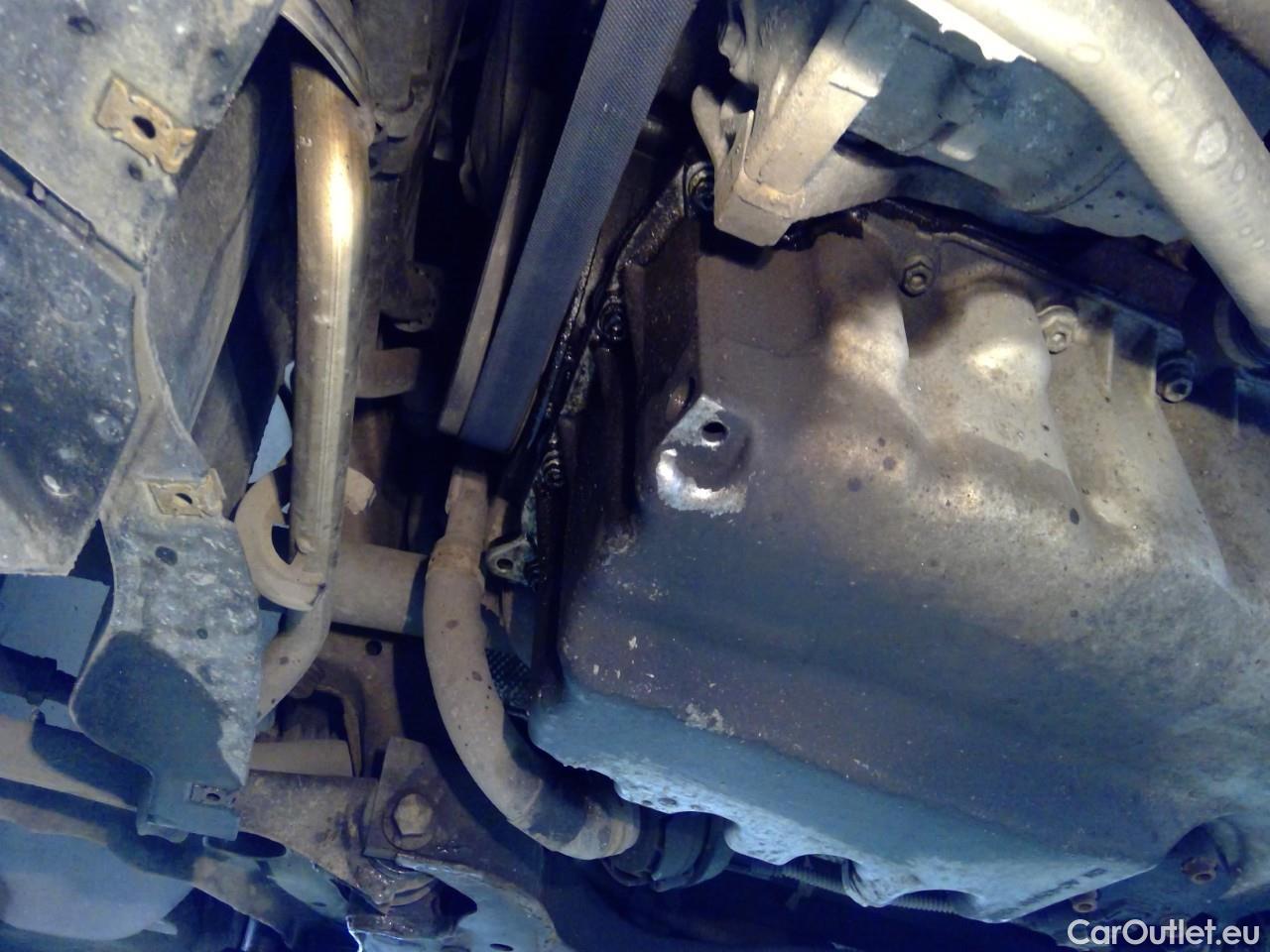  Volkswagen  Caddy  TDI 75 Maxi Aut. #3