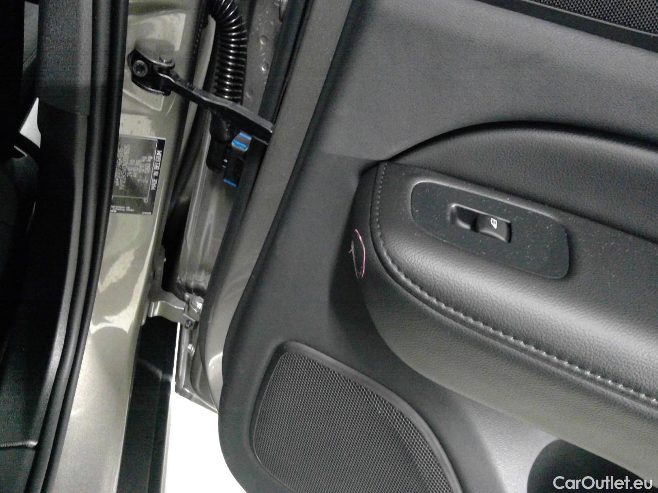  Volvo  V60  CC B4D Ad.Na.P.Ed. AWD Aut #21