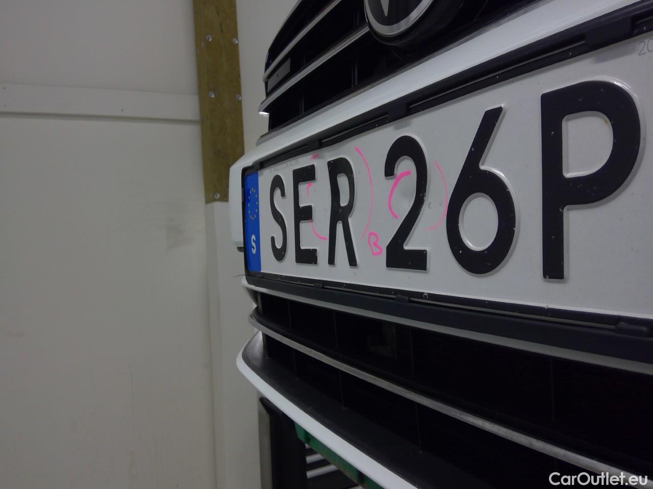  Volkswagen  Passat  SC TSI 150 Edition Aut. #4