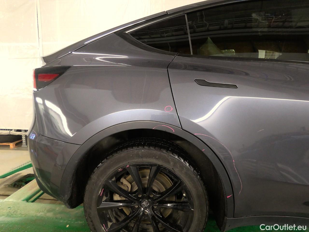  Tesla  Model Y  75kWh Long-Range AWD #15