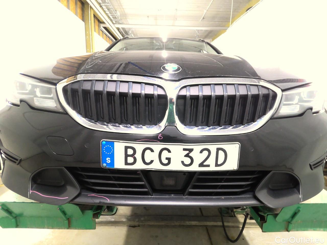  Bmw  Serie 3 320d Tour. Con.Ed. Aut #10