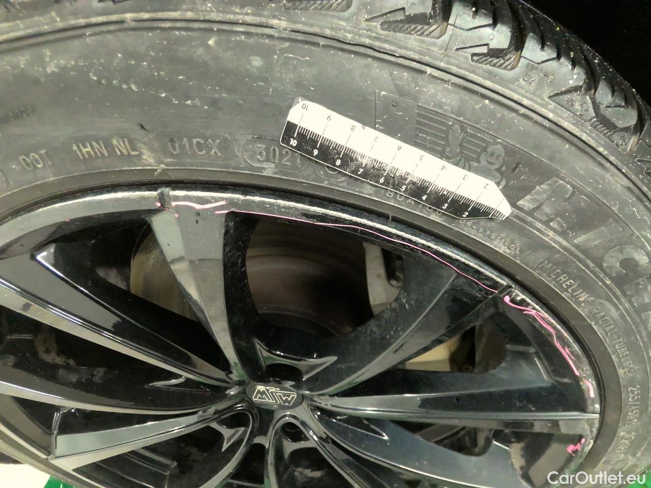  Tesla  Model Y  75kWh Long-Range AWD #27