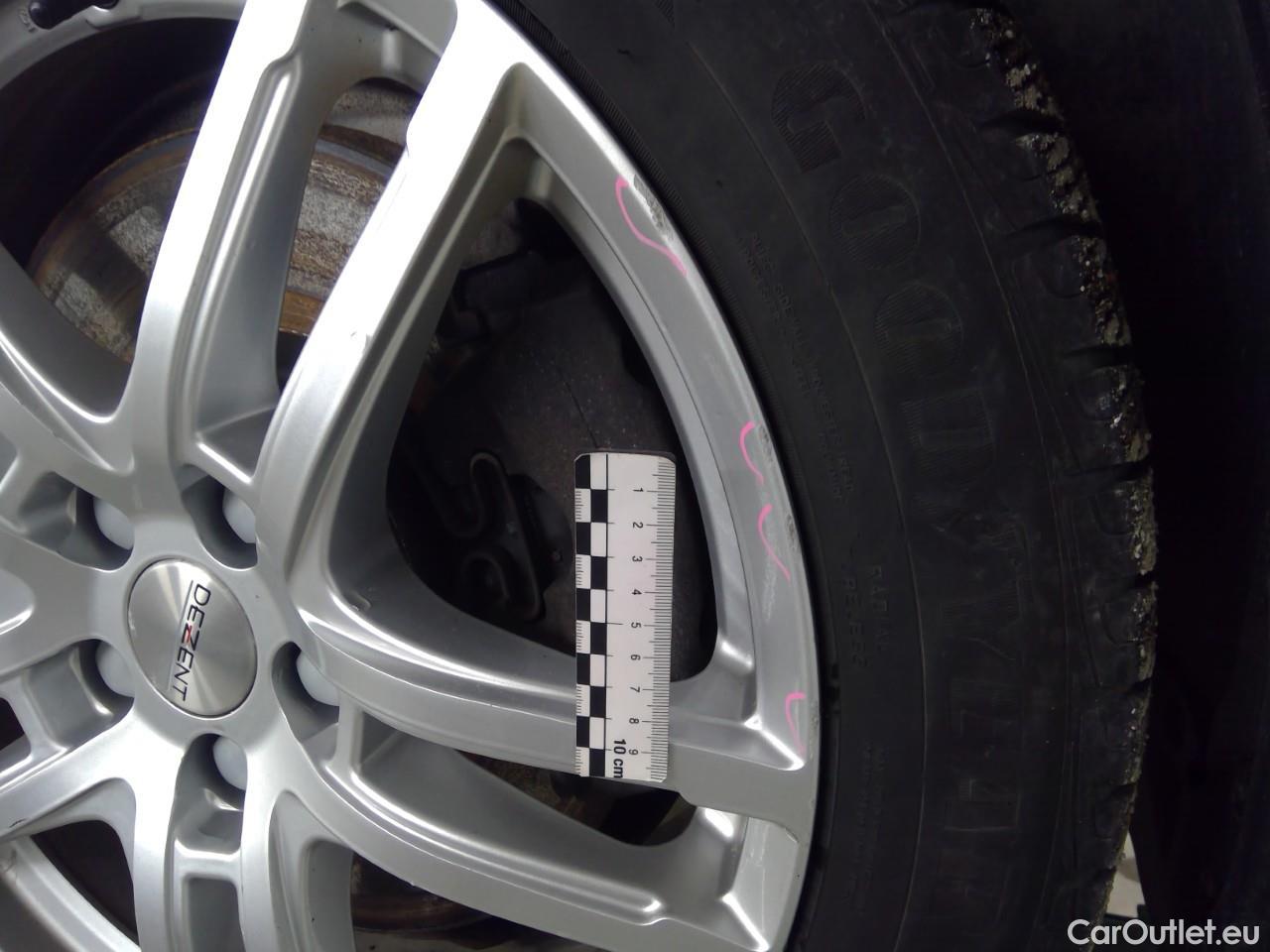  Volvo  V60  CC B4D Ad.Na.P.Ed. AWD Aut #25