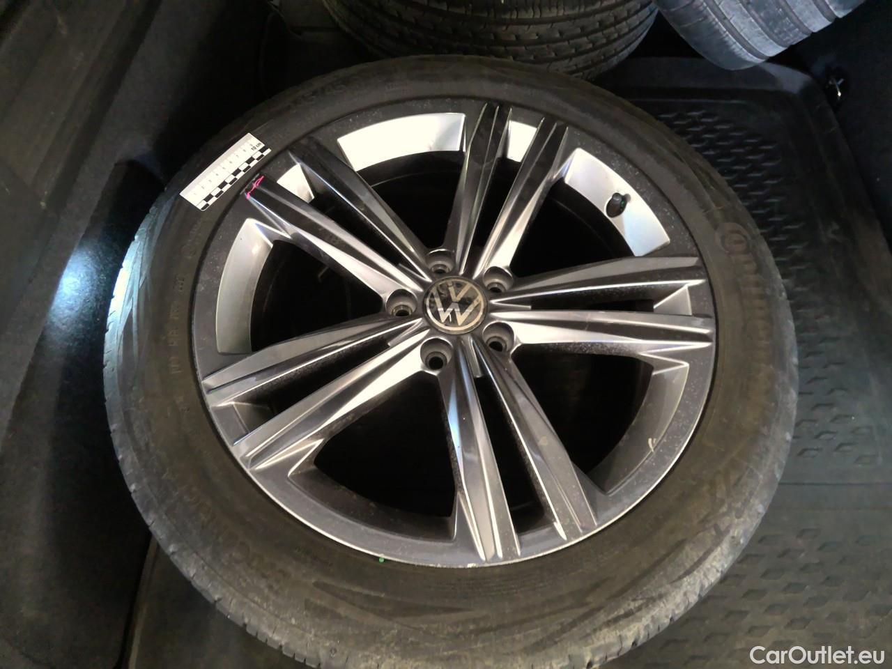  Volkswagen  Arteon  SB 1.4 eHyb R-Line Aut #19