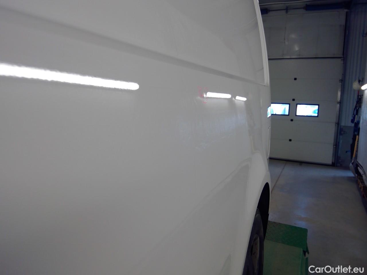  Volkswagen  Caddy  TDI 75 Maxi Aut. #17